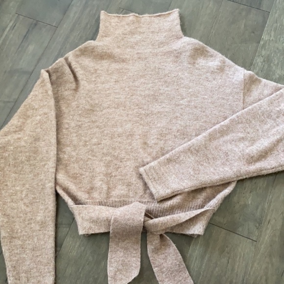 Wilfred Lorin sweater - Picture 5 of 7